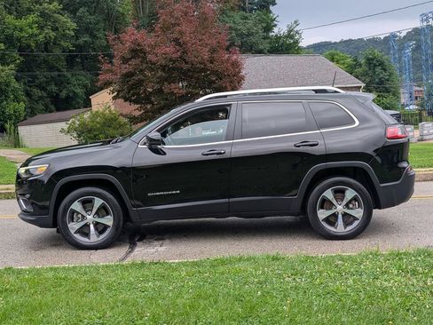 Used 2019 Jeep Cherokee Limited AWD/4WD image 8