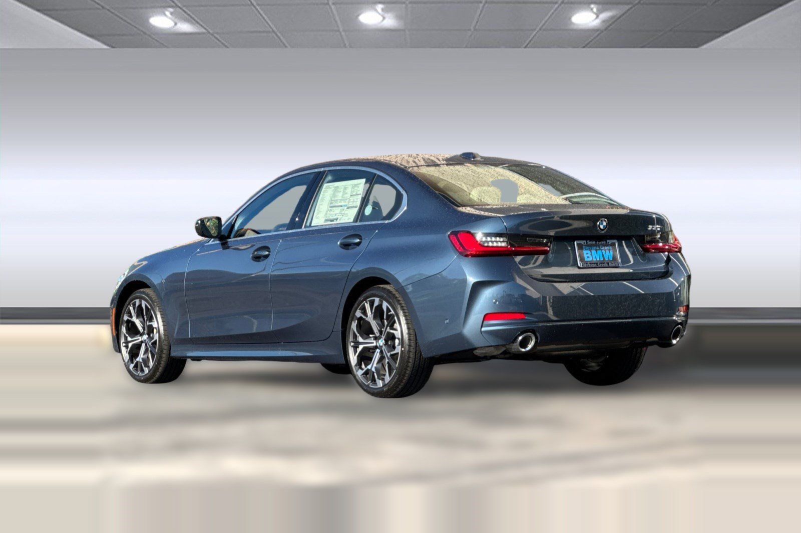 Used 2026 BMW 330i Sedan w/ Premium Package RWD image 3