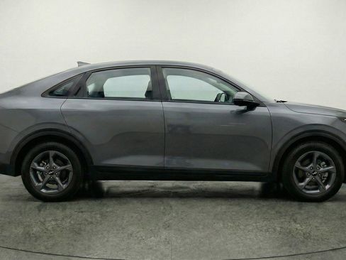 Used 2025 Kia K4 LXS image 11