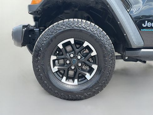 Used 2024 Jeep Wrangler Unlimited Rubicon 4xe image 40
