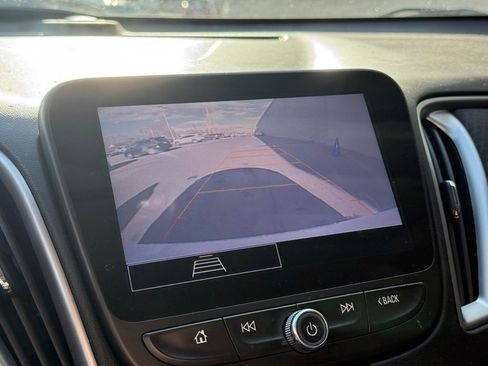 Used 2022 Chevrolet Malibu LT image 15