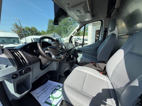 Used 2017 Ford Transit 250 148 Medium Roof RWD image 5