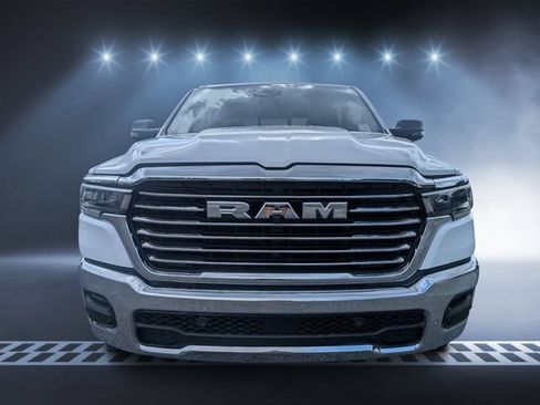 Used 2025 RAM 1500 Big Horn AWD/4WD image 8