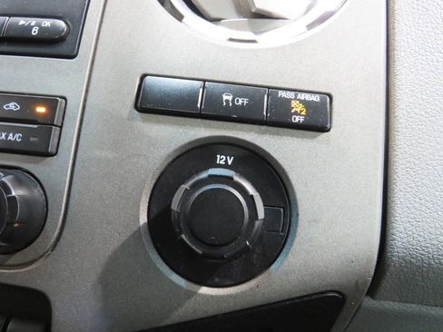 Used 2012 Ford F350 XLT w/ Snow Plow Prep Pkg image 20