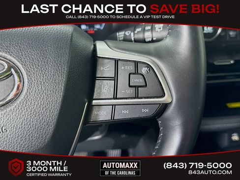 Used 2023 Toyota Highlander Limited FWD image 25