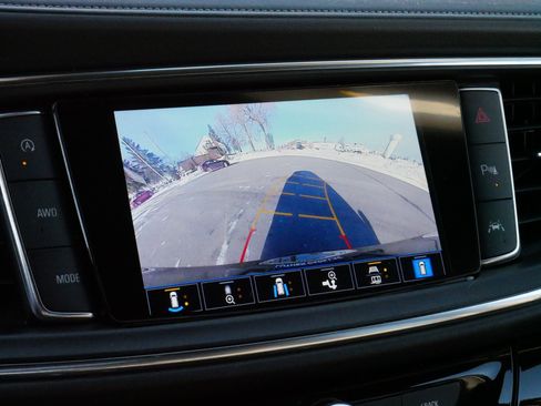 Used 2023 Buick Enclave Avenir w/ Avenir Technology Package image 28