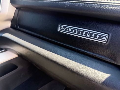 Used 2019 RAM 1500 Laramie AWD/4WD image 55