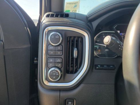 Used 2023 GMC Sierra 3500 Denali w/ Denali Black Diamond Edition AWD/4WD image 14
