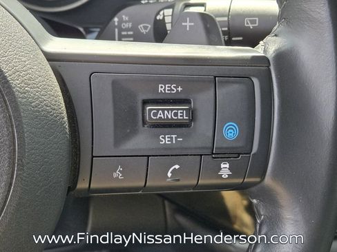 Used 2024 Nissan Pathfinder SV image 31