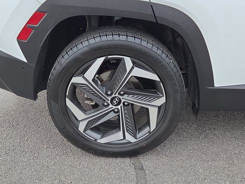 Used 2022 Hyundai Tucson Limited image 7