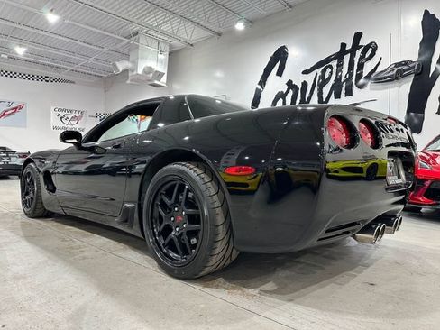 Used 2002 Chevrolet Corvette Z06 w/ Memory Pkg RWD image 4