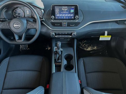 New 2025 Nissan Altima 2.5 S image 11