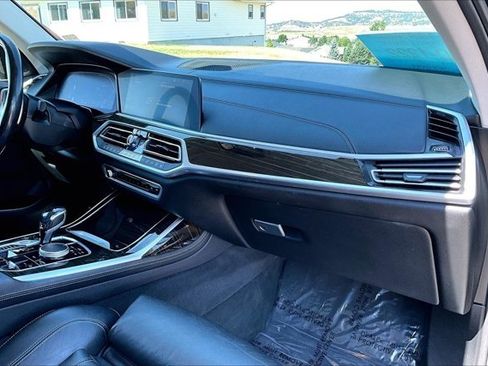 Used 2019 BMW X7 xDrive40i w/ Cold Weather Package AWD/4WD image 27