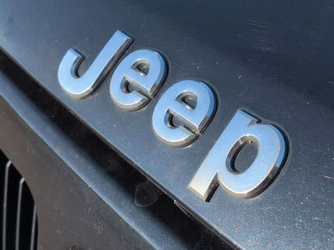 Used 2010 Jeep Patriot Sport AWD/4WD image 12