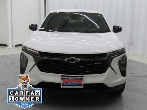 Used 2024 Chevrolet Trax RS w/ Driver Confidence Package image 8