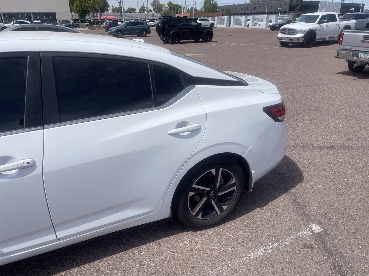 Used 2025 Nissan Sentra SV w/ All-Weather Package FWD image 5