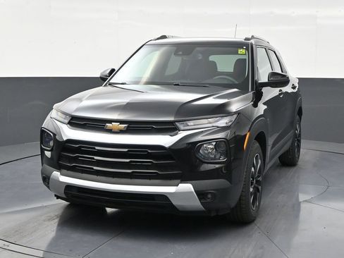 Used 2022 Chevrolet TrailBlazer LT w/ Convenience Package image 8