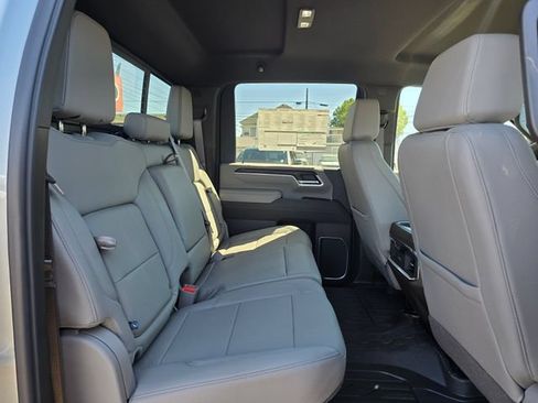 Used 2026 GMC Sierra 3500 SLT w/ SLT Premium Package AWD/4WD image 12