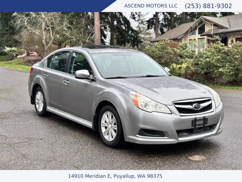 Used 2010 Subaru Legacy 2.5i Premium AWD/4WD image 7