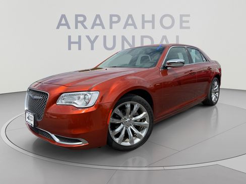 Used 2020 Chrysler 300 Touring w/ Chrome Appearance Package RWD image 1