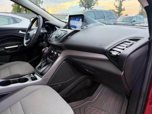 Used 2016 Ford Escape SE AWD/4WD image 19