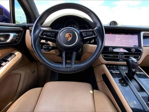 Used 2023 Porsche Macan Turbo AWD/4WD image 6