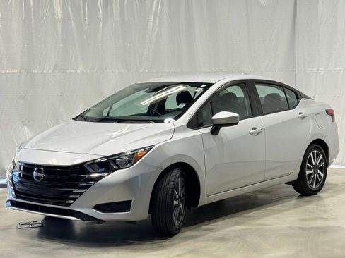 Certified 2023 Nissan Versa SV image 3