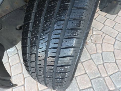 Used 2009 Ford Escape XLT image 10