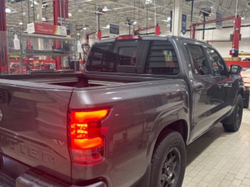 Used 2023 Nissan Frontier SV w/ SV Convenience Package image 40