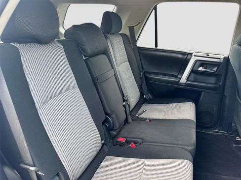 Used 2014 Toyota 4Runner SR5 image 27