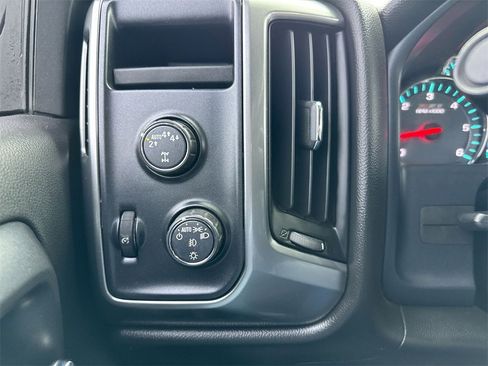 Used 2017 Chevrolet Silverado 1500 LT image 17