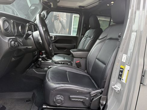 Used 2022 Jeep Wrangler Unlimited Sport AWD/4WD image 17