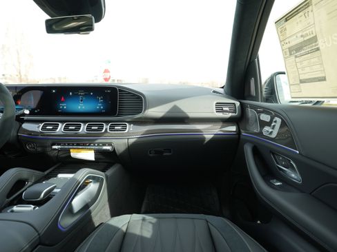 New 2026 Mercedes-Benz GLE 63 AMG S image 32