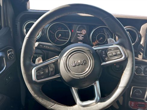 Used 2022 Jeep Wrangler Unlimited Rubicon w/ Xtreme Recon 35" Tire Package image 13