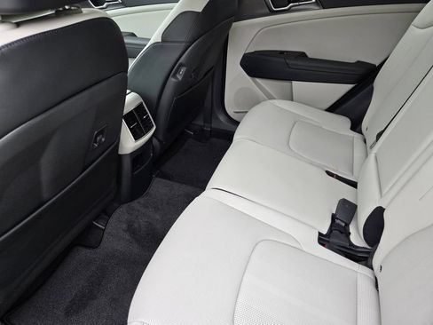 New 2026 Kia Sportage EX FWD image 19