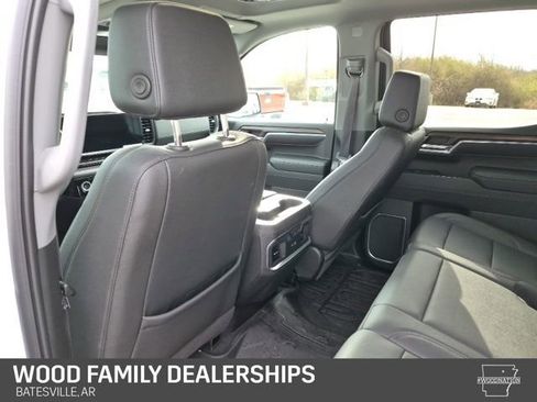 Used 2023 GMC Sierra 1500 SLT w/ SLT Premium Package image 27