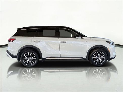 Used 2025 INFINITI QX60 Autograph image 2