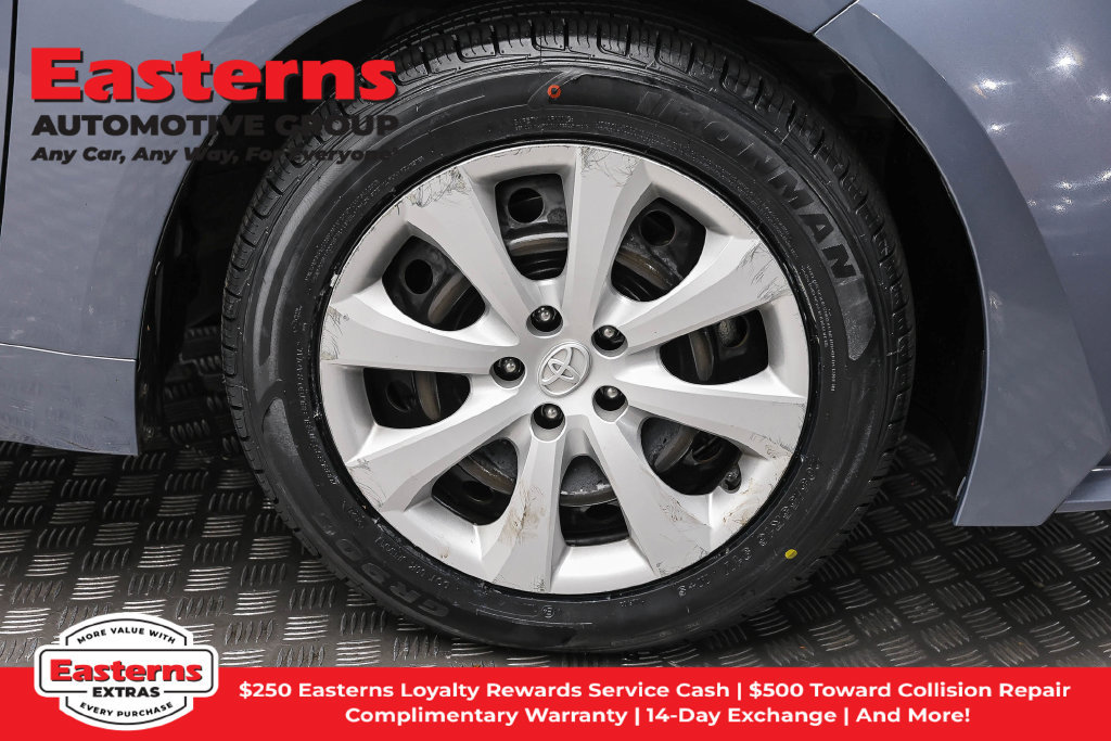 Used 2023 Toyota Corolla LE FWD image 31