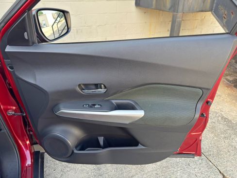 Used 2020 Nissan Kicks SV FWD image 37