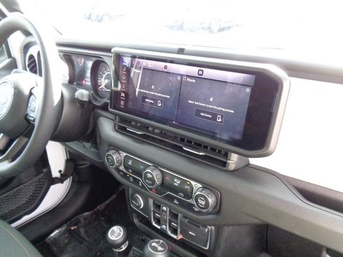 Certified 2024 Jeep Wrangler Sport S image 15