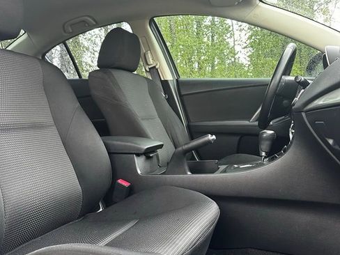 Used 2012 MAZDA MAZDA3 i Touring image 15