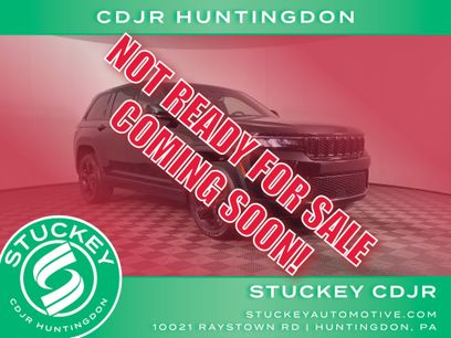 Used 2023 Jeep Grand Cherokee Altitude