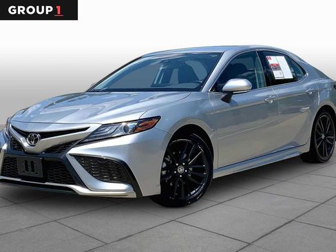 Used 2024 Toyota Camry XSE FWD image 1
