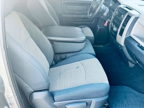 Used 2012 RAM 1500 Express RWD image 23