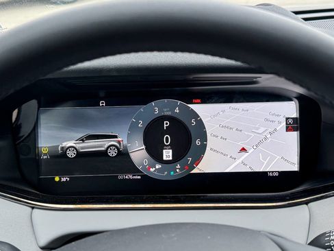 Used 2026 Land Rover Range Rover Evoque Dynamic SE image 30