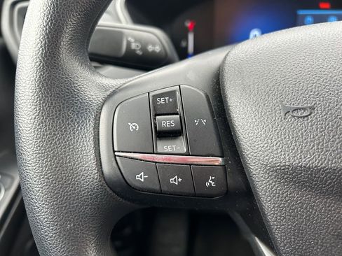 Used 2025 Ford Escape Active AWD/4WD image 19