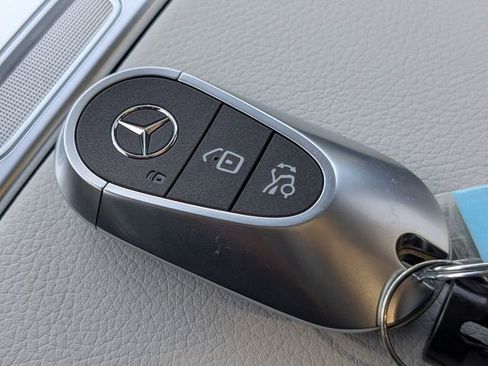 New 2026 Mercedes-Benz GLC 300 4MATIC image 33