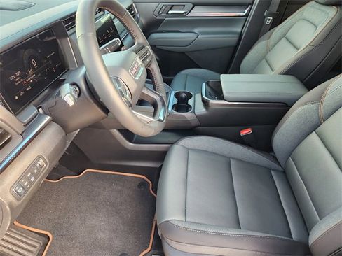 New 2026 GMC Terrain AT4 w/ Convenience Package III image 10
