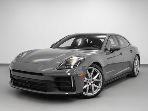 Certified 2025 Porsche Panamera 4 image 1