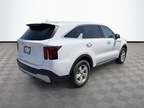 New 2026 Kia Sorento LX FWD image 7